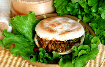 肉夹馍的赚钱机会要自己去把握(图1)